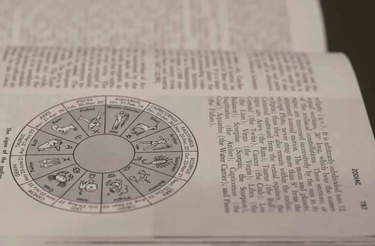 Horoskop na sobotę 22 sierpnia: odpoczynek i spokojne decyzje